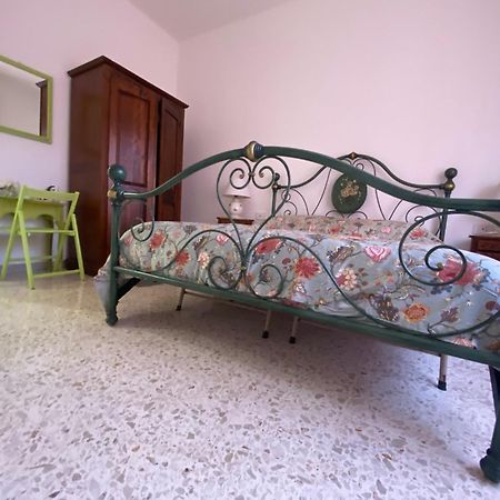 B&B Poseidon Fiumicino Eksteriør billede